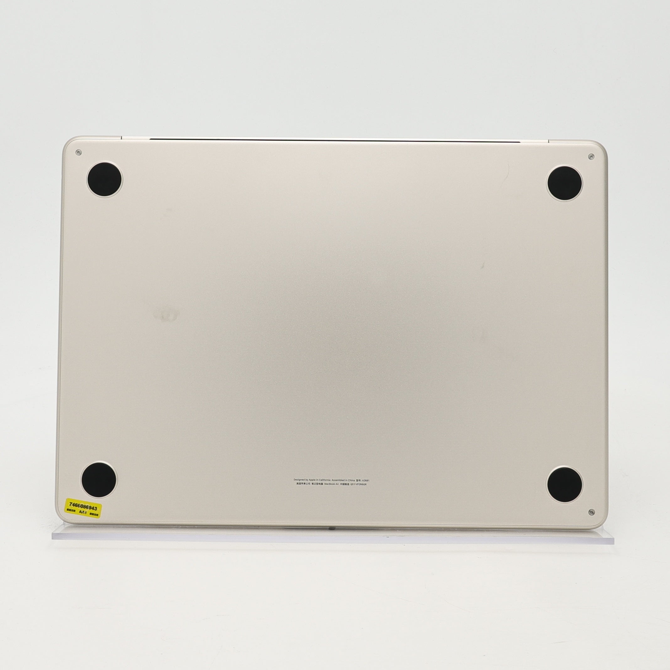 95新 Apple MacBook Air 22年 13寸 M2（8+8核） 8G RAM 256G SSD 星光色