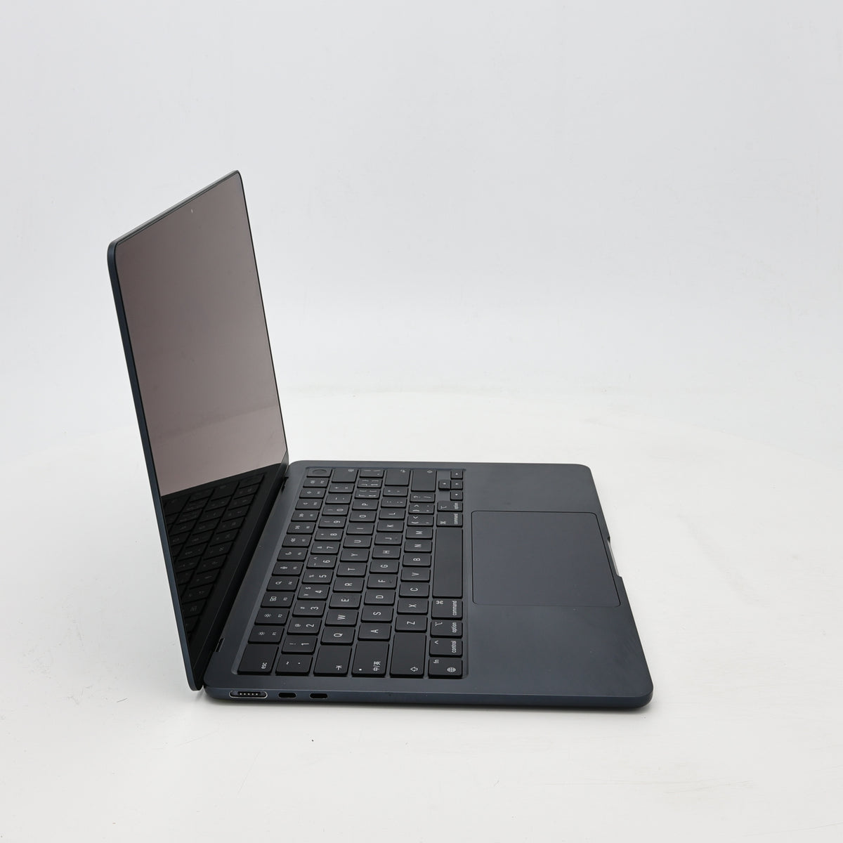 95新 Apple MacBook Air 22年 13寸 M2（8+10核） 8G RAM 512G SSD 午夜色
