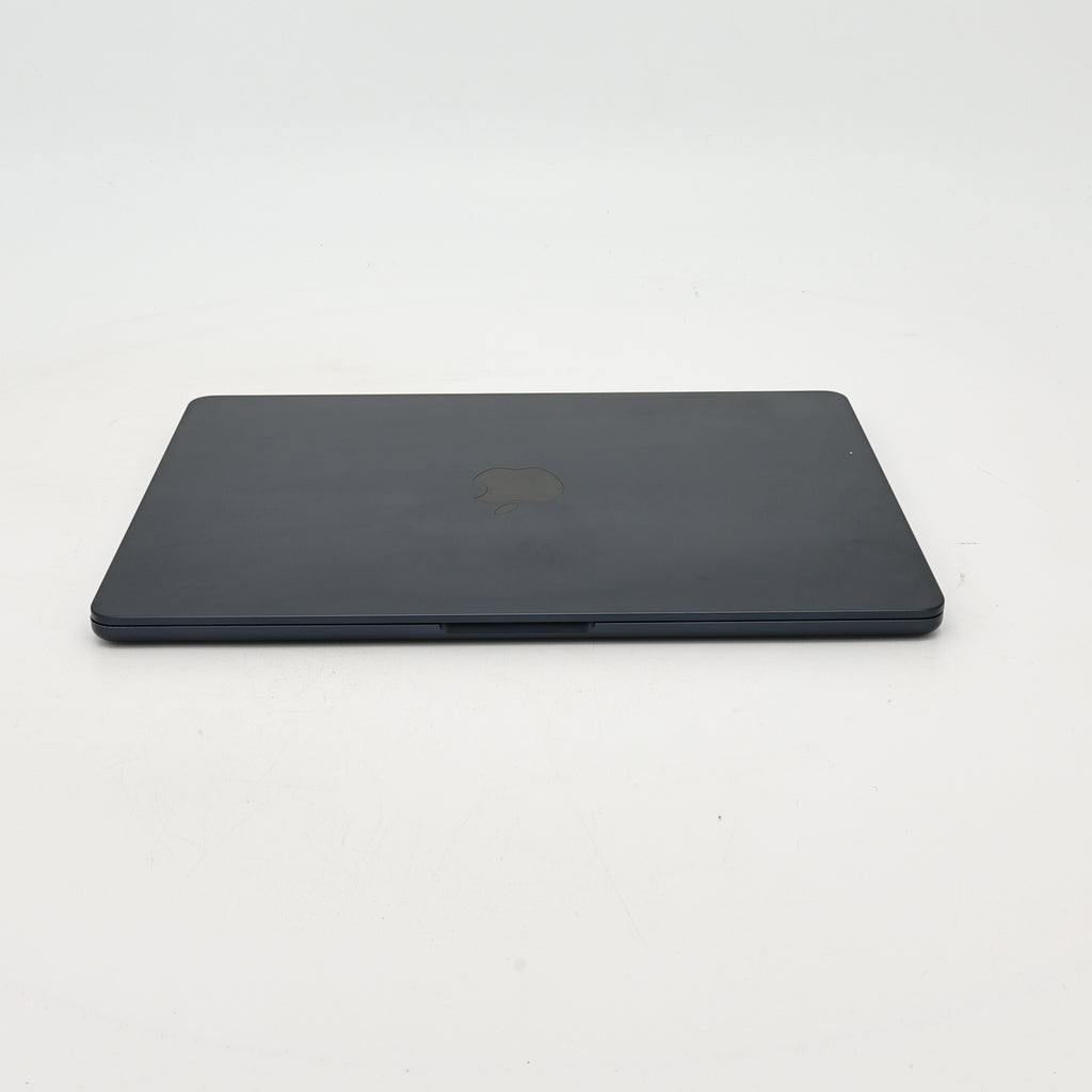 95新 Apple MacBook Air 22年 13寸 M2（8+8核） 16G RAM 256G SSD 午夜色