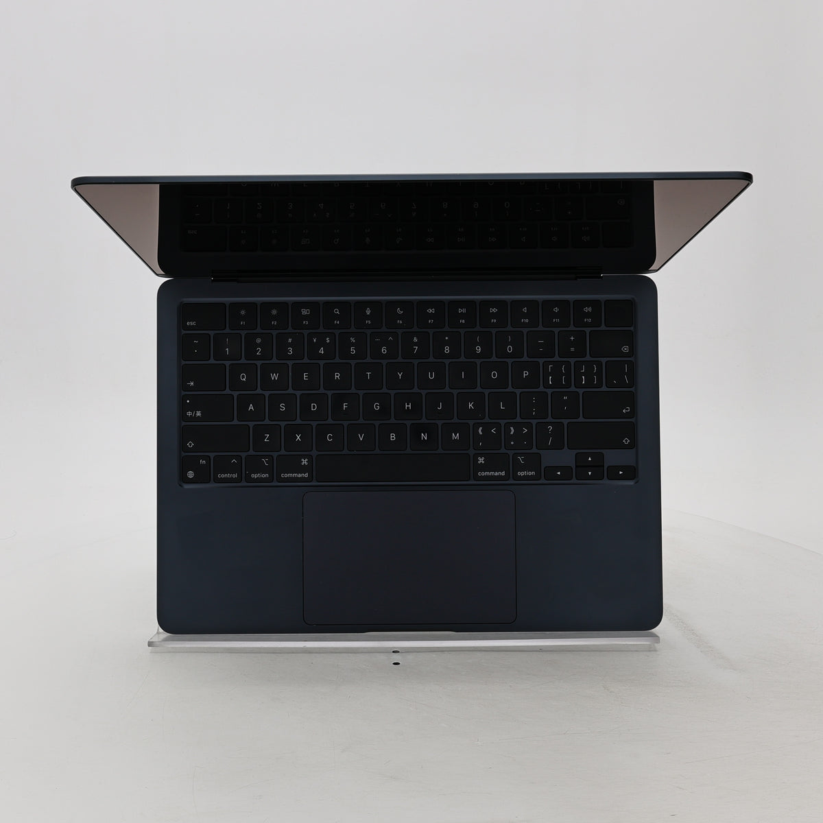 95新 Apple MacBook Air 22年 13寸 M2（8+8核） 8G RAM 256G SSD 午夜色