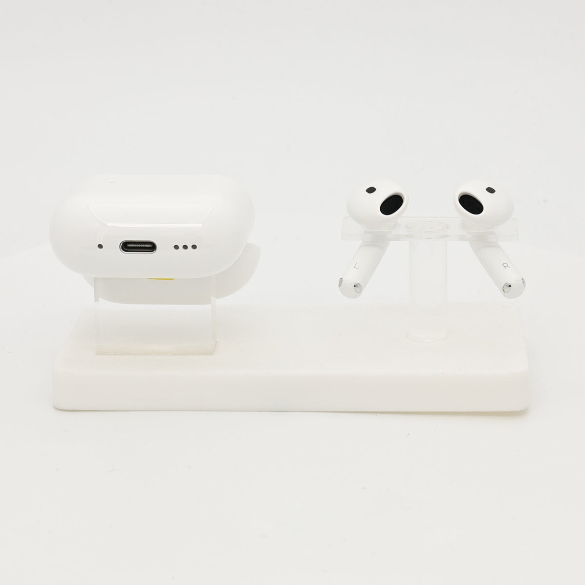 99新 Apple AirPods 4 (支持主動降噪) 白色