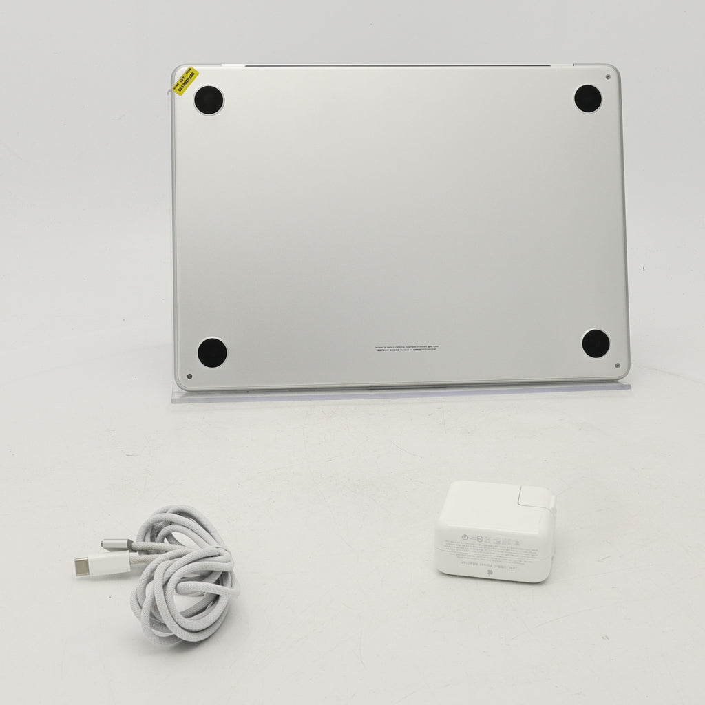 99新 Apple MacBook Air 22年 13寸 M2（8+8核） 16G RAM 256G SSD 銀色