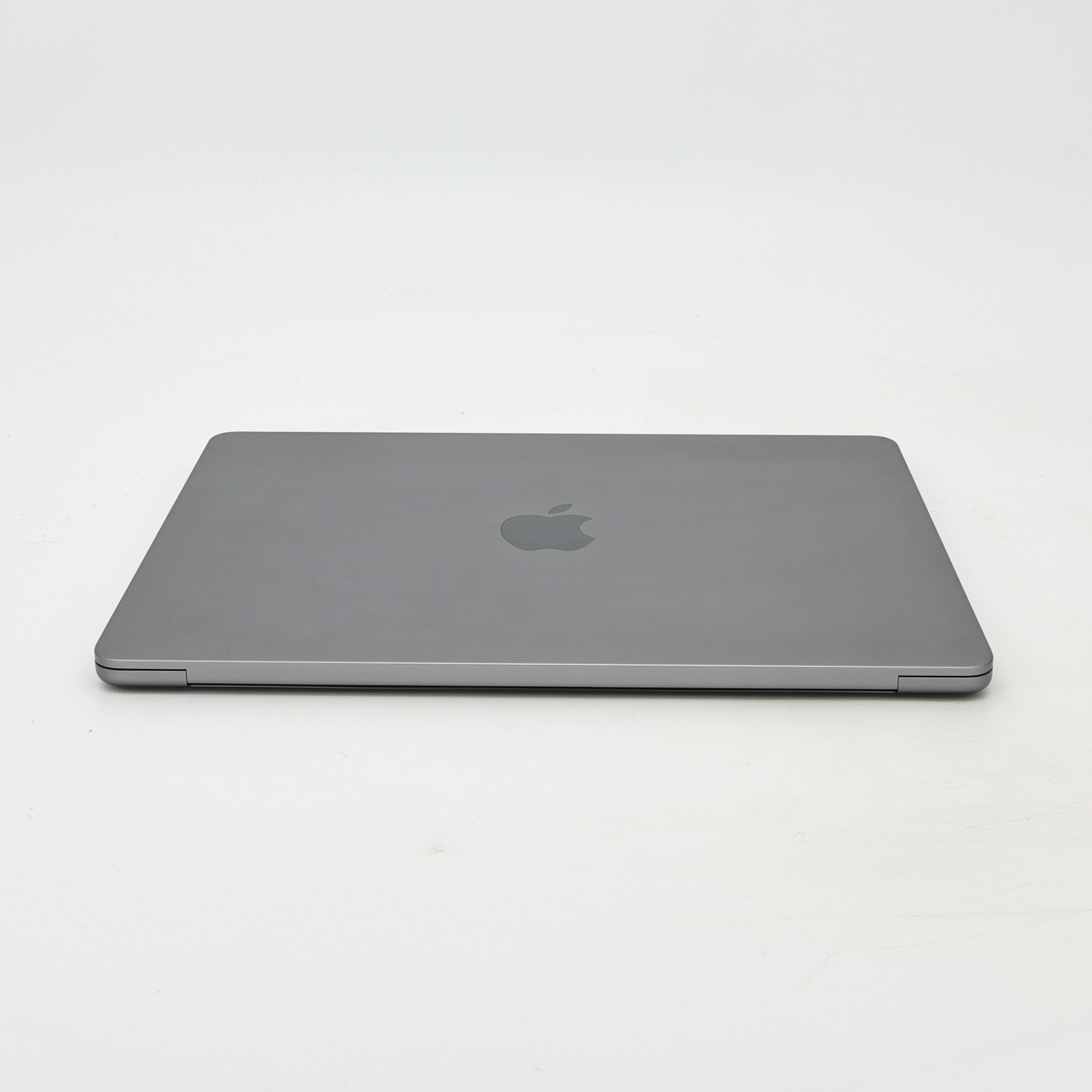 95新 Apple MacBook Air 22年 13寸 M2（8+10核） 8G RAM 512G SSD 深空灰色