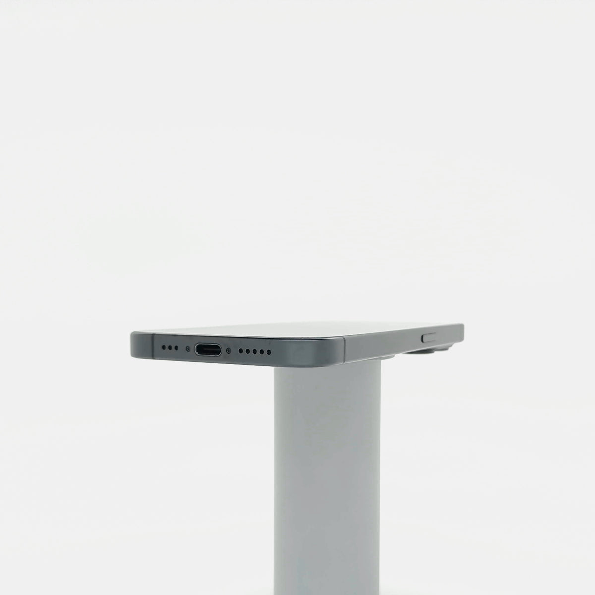 95新 Apple iPhone 15 Pro 128G 黑色鈦金屬 中國大陸版