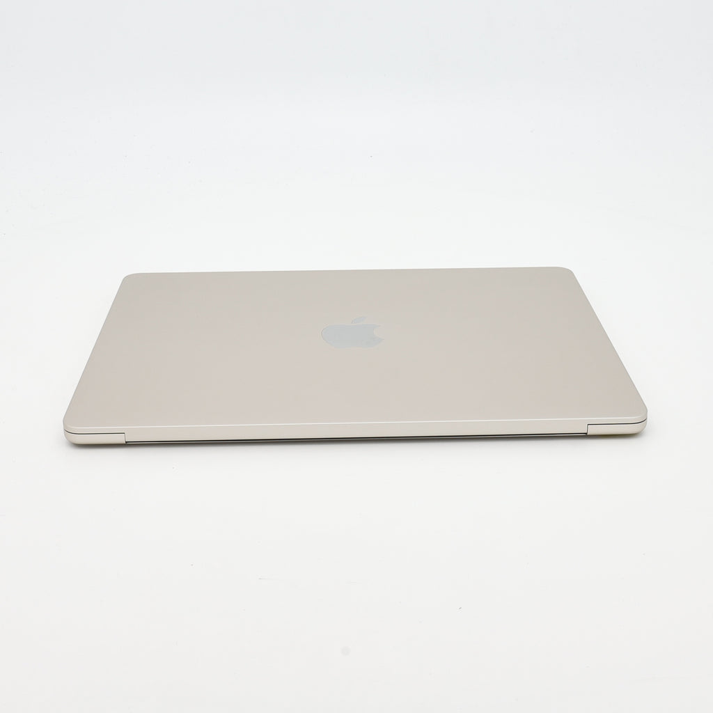 99新 Apple MacBook Air 22年 13寸 M2（8+8核） 8G RAM 256G SSD 星光色