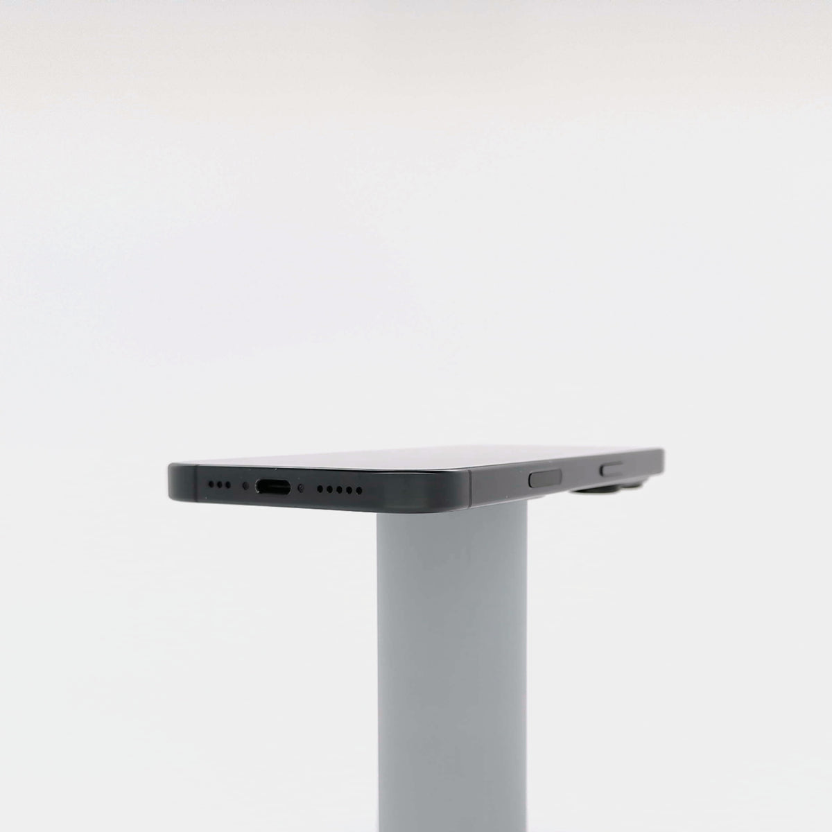 95新 Apple iPhone 16 Pro 128G 黑色鈦金屬 中國大陸版