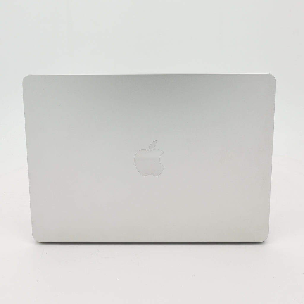 95新 Apple MacBook Air 22年 13寸 M2（8+8核） 8G RAM 256G SSD 銀色