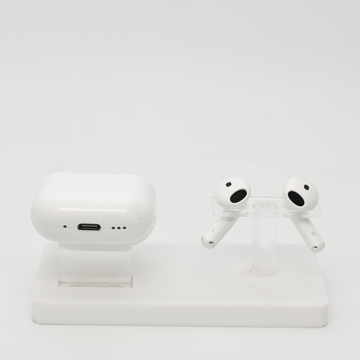 99新 Apple AirPods 4 (支持主動降噪) 白色