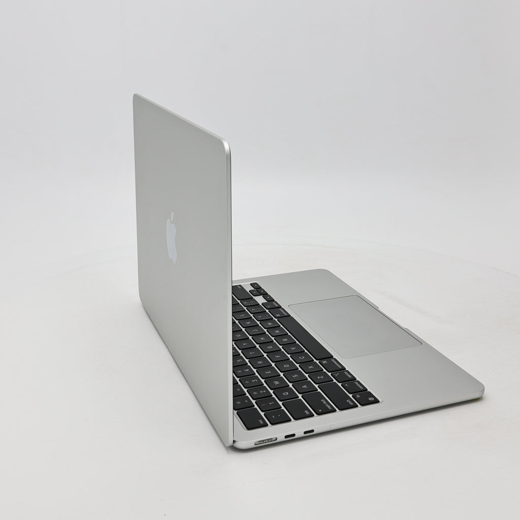 95新 Apple MacBook Air 22年 13寸 M2（8+10核） 8G RAM 512G SSD 銀色