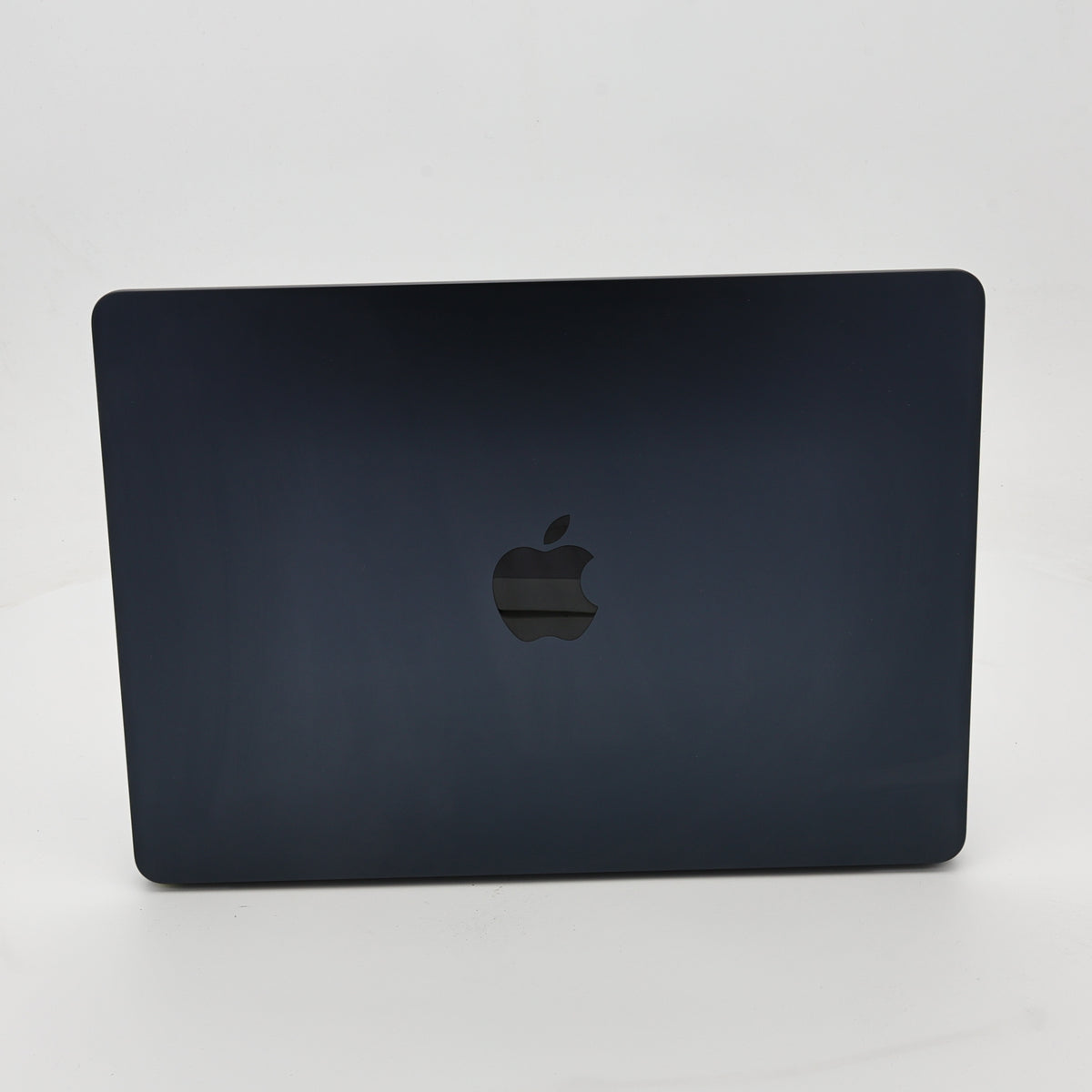 99新 Apple MacBook Air 22年 13寸 M2（8+8核） 8G RAM 256G SSD 午夜色