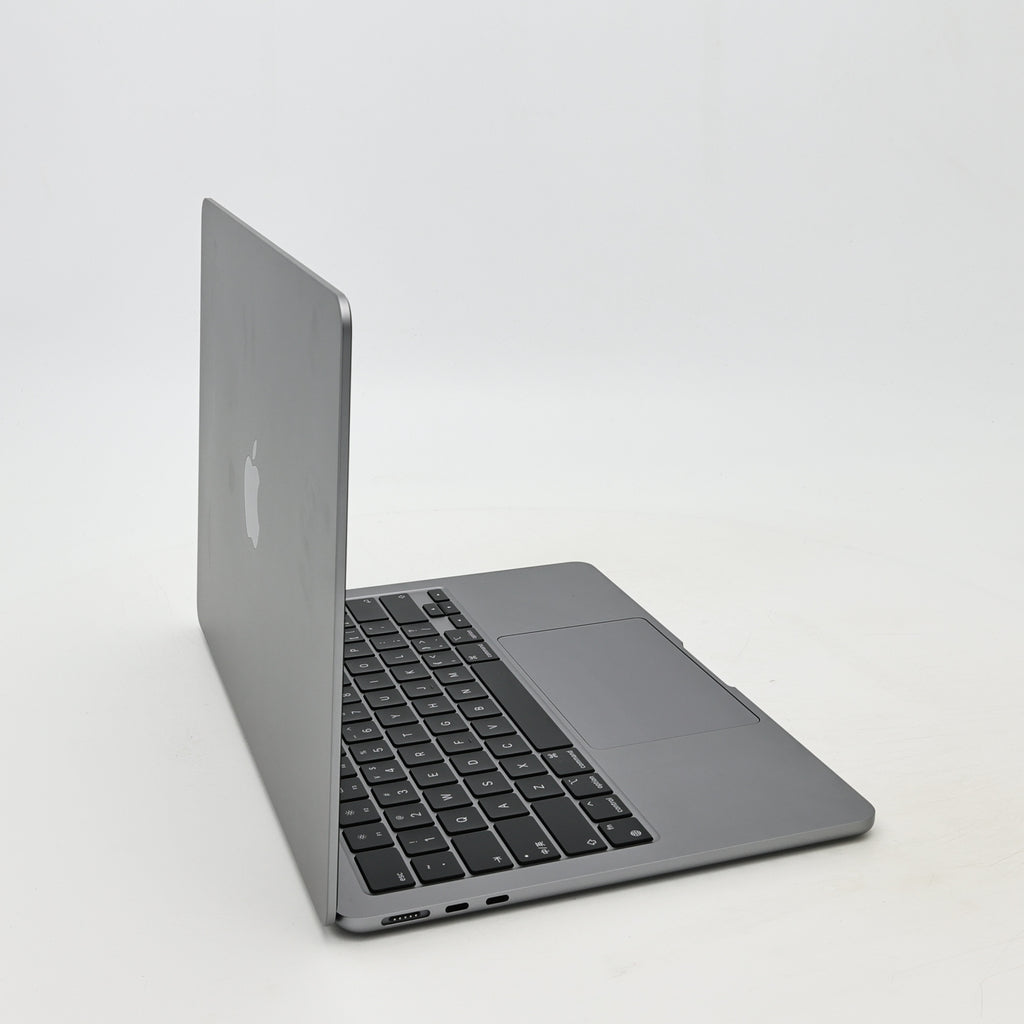 99新 Apple MacBook Air 22年 13寸 M2（8+8核） 8G RAM 256G SSD 深空灰色