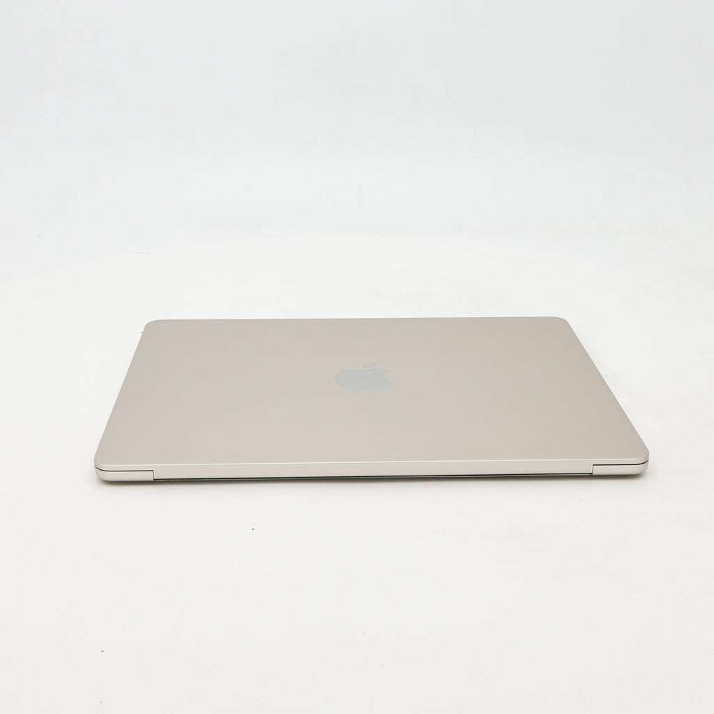 95新 Apple MacBook Air 22年 13寸 M2（8+8核） 16G RAM 256G SSD 星光色