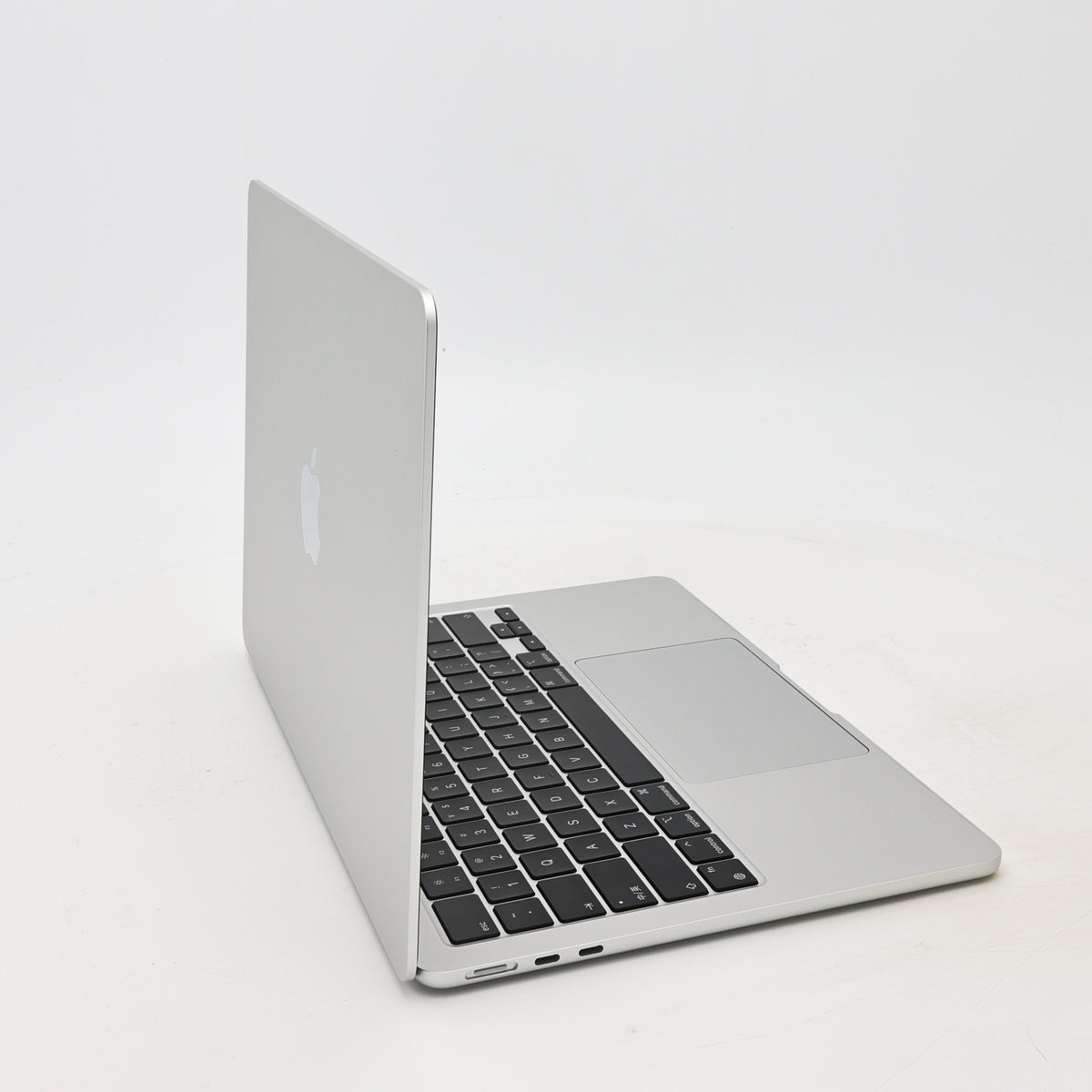 99新 Apple MacBook Air 22年 13寸 M2（8+8核） 8G RAM 256G SSD 銀色