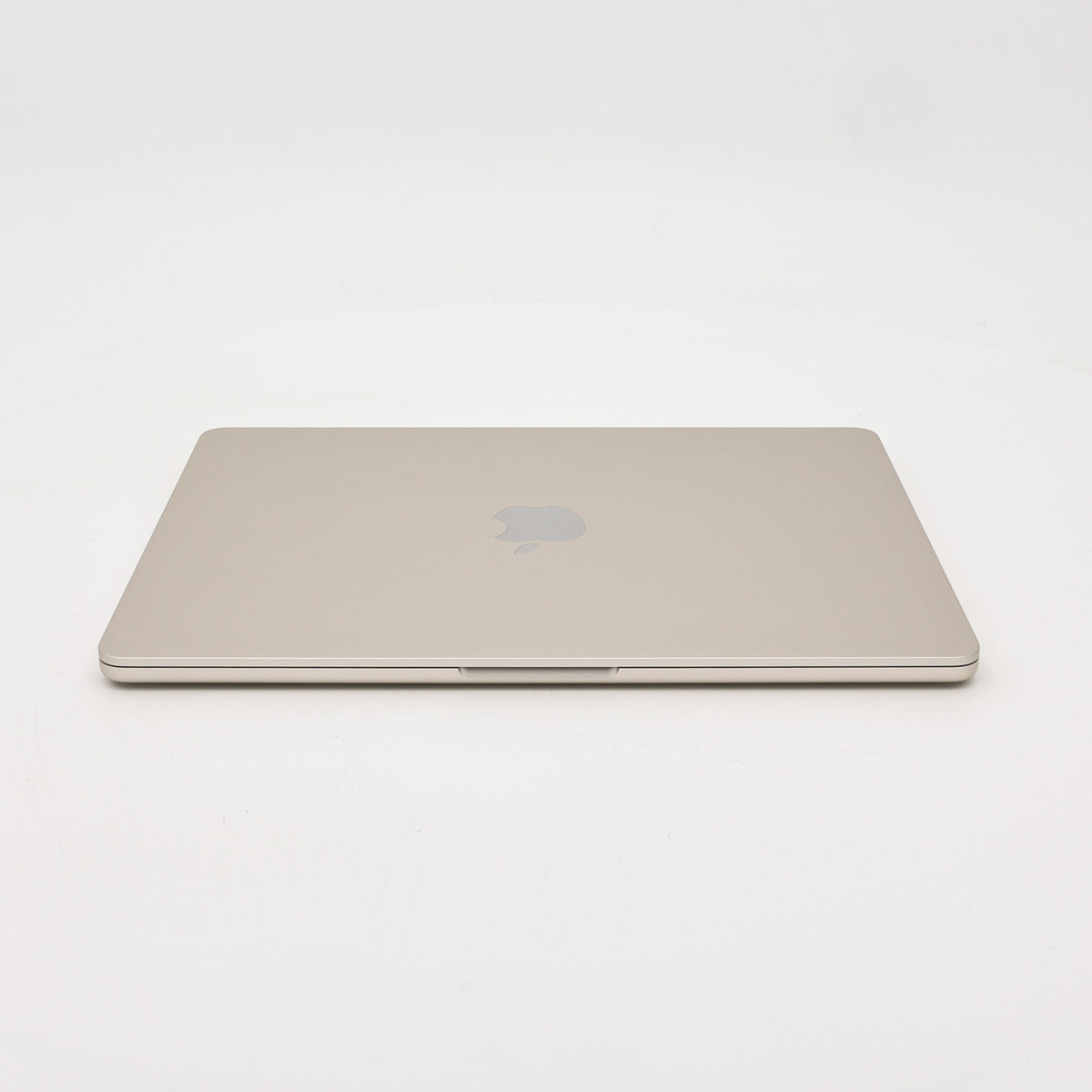 95新 Apple MacBook Air 22年 13寸 M2（8+10核） 8G RAM 512G SSD 星光色