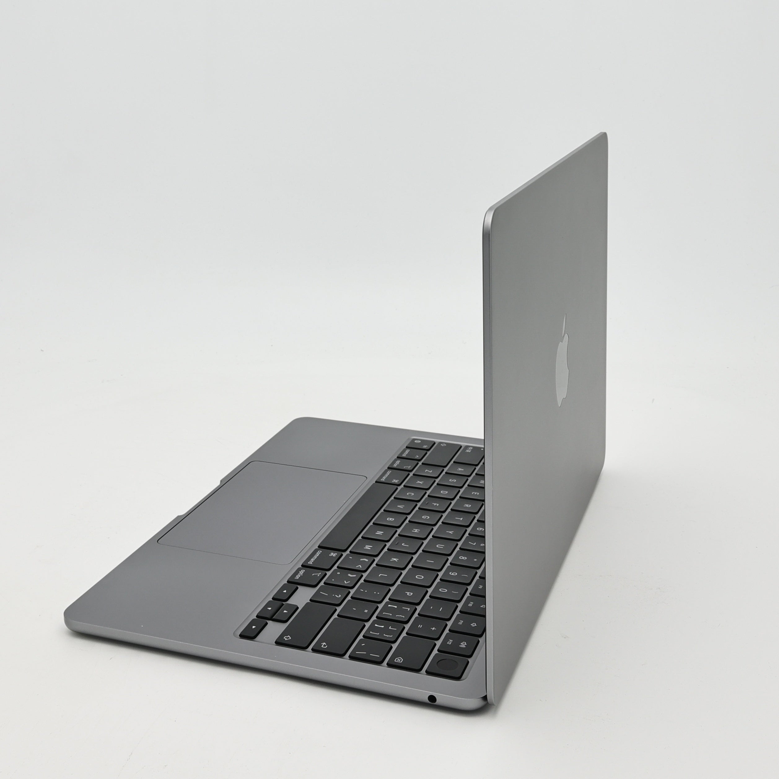 95新 Apple MacBook Air 24年 13寸 M3（8+8核） 8G RAM 256G SSD 深空灰色