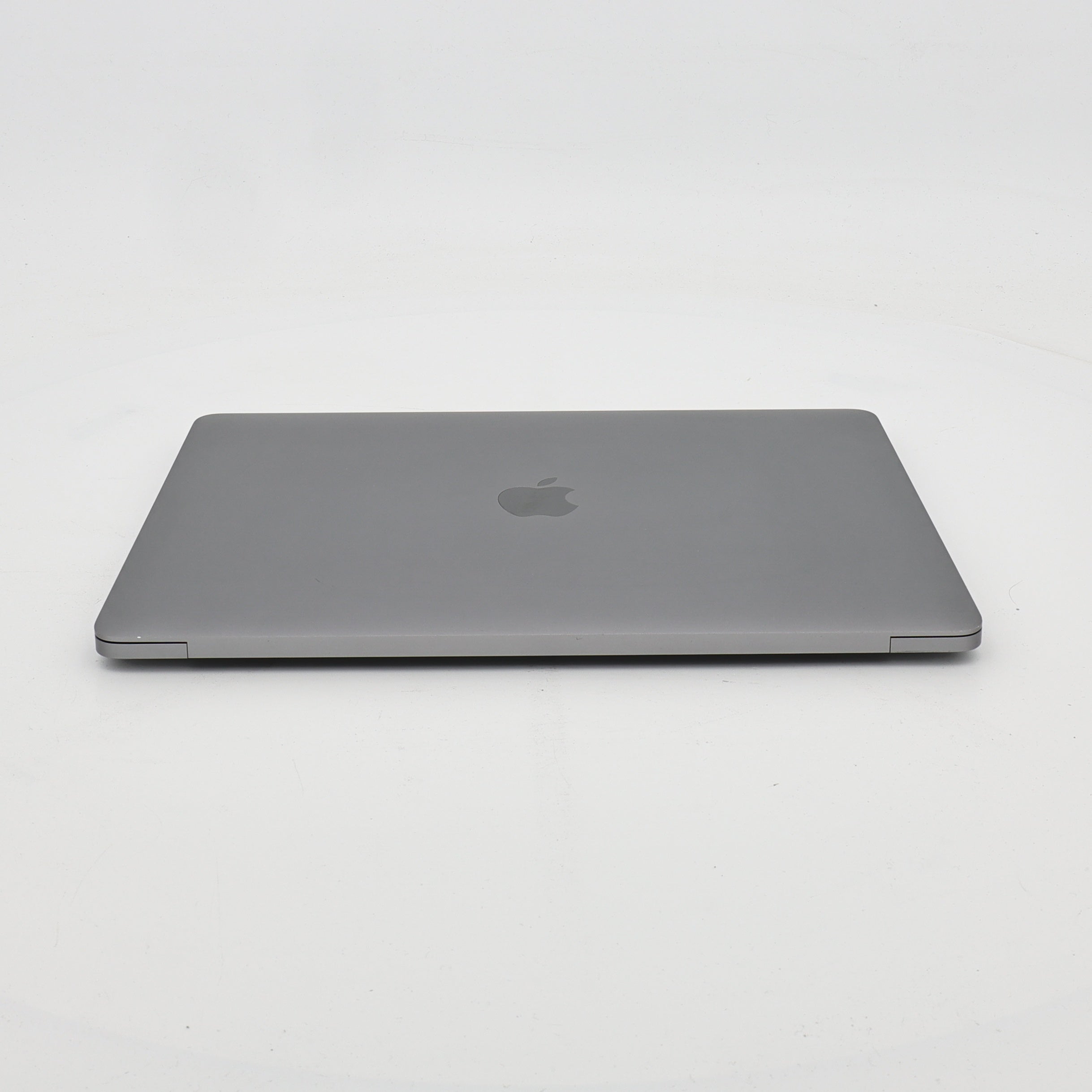 95新 Apple MacBook Pro 22年 13寸 M2（8+10核） 8G RAM 512G SSD 深空灰色