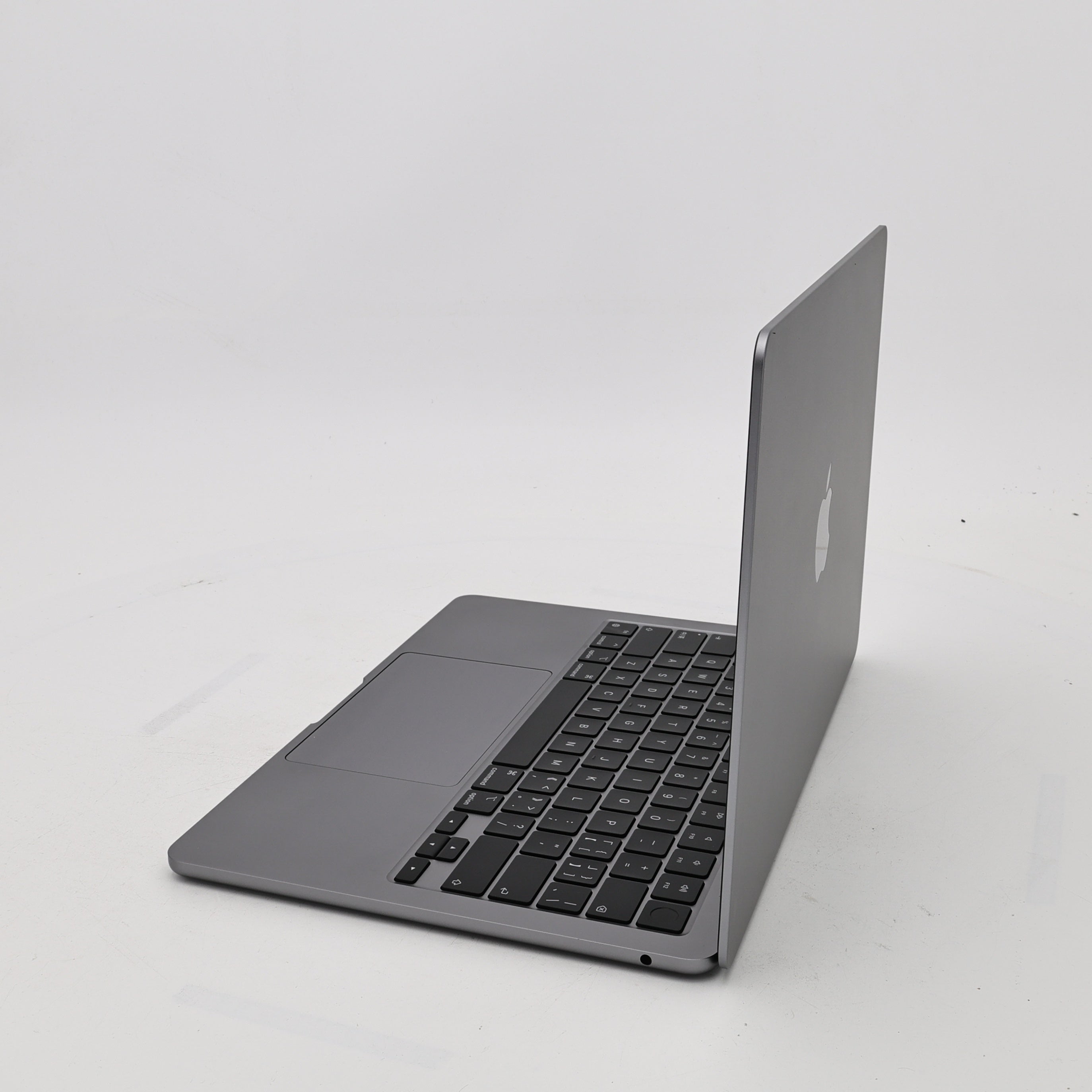 95新 Apple MacBook Air 24年 13寸 M3（8+8核） 8G RAM 256G SSD 深空灰色