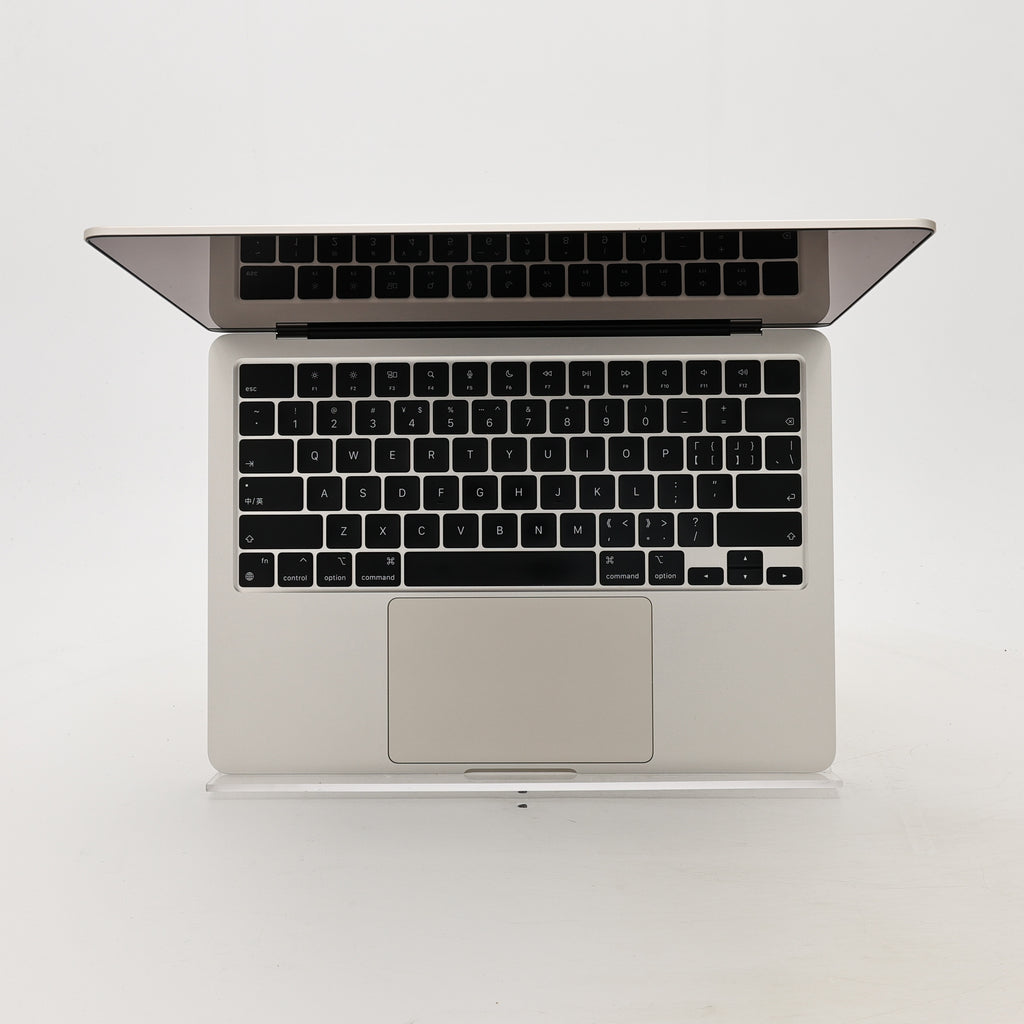 95新 Apple MacBook Air 22年 13寸 M2（8+8核） 8G RAM 256G SSD 星光色