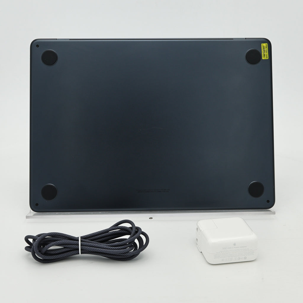 95新 Apple MacBook Air 22年 13寸 M2（8+8核） 16G RAM 256G SSD 午夜色