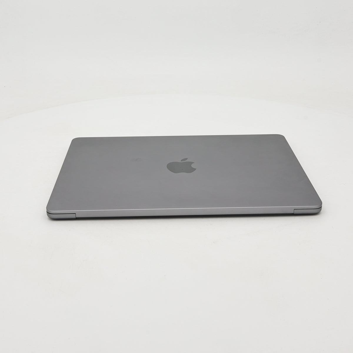 95新 Apple MacBook Air 22年 13寸 M2（8+8核） 8G RAM 256G SSD 深空灰色