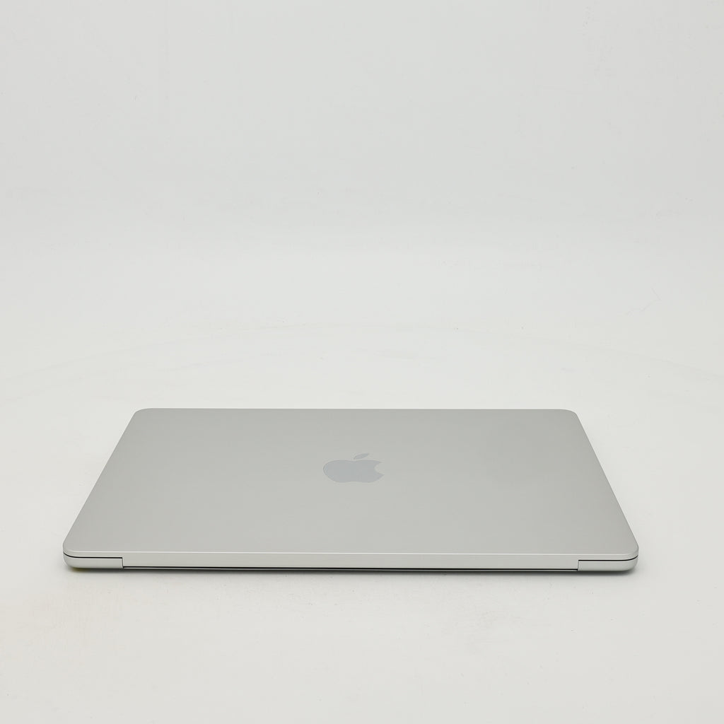 95新 Apple MacBook Air 22年 13寸 M2（8+8核） 8G RAM 256G SSD 銀色