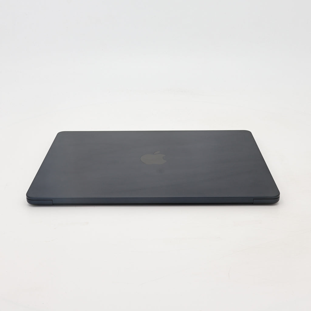 95新 Apple MacBook Air 22年 13寸 M2（8+8核） 8G RAM 256G SSD 午夜色