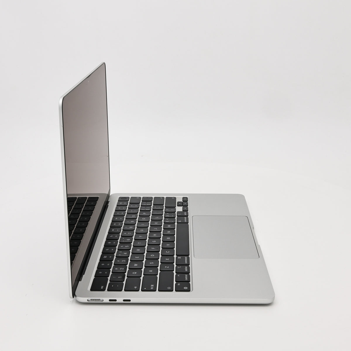 95新 Apple MacBook Air 22年 13寸 M2（8+8核） 8G RAM 256G SSD 銀色