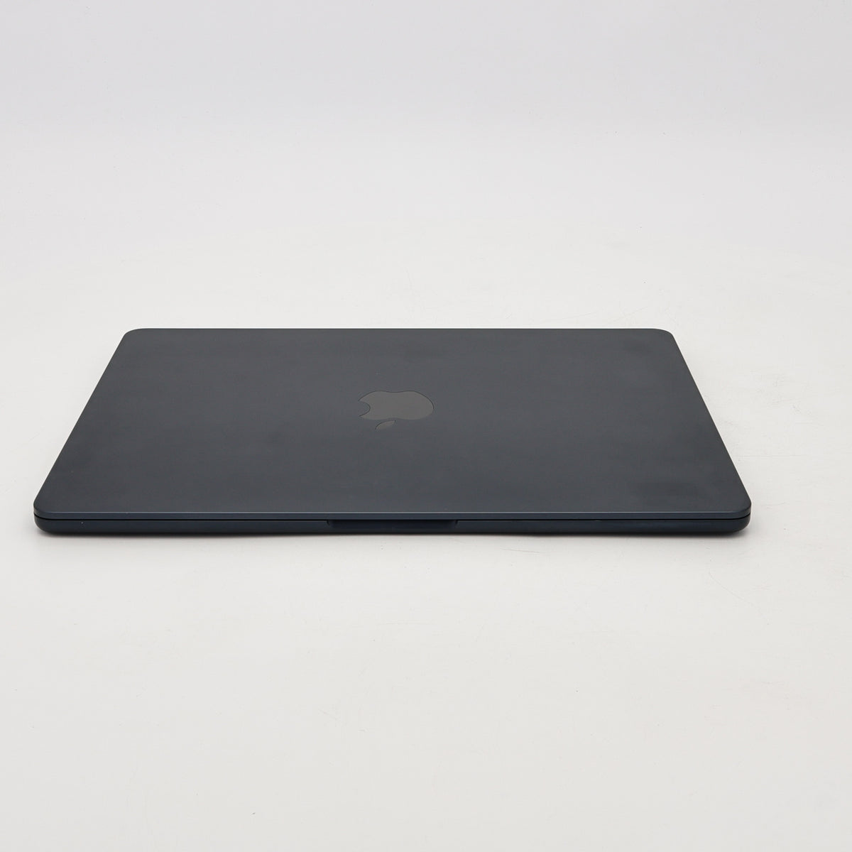 95新 Apple MacBook Air 24年 13寸 M3（8+8核） 8G RAM 256G SSD 午夜色