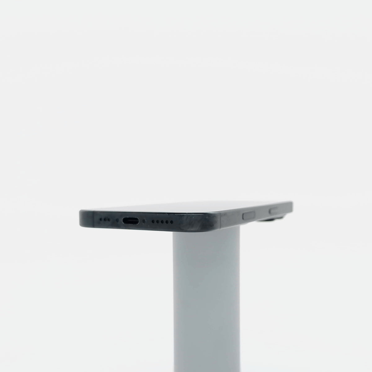95新 Apple iPhone 16 Pro 128G 黑色鈦金屬 中國大陸版