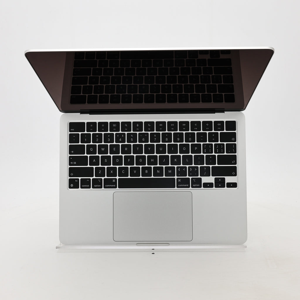 99新 Apple MacBook Air 22年 13寸 M2（8+8核） 8G RAM 256G SSD 銀色