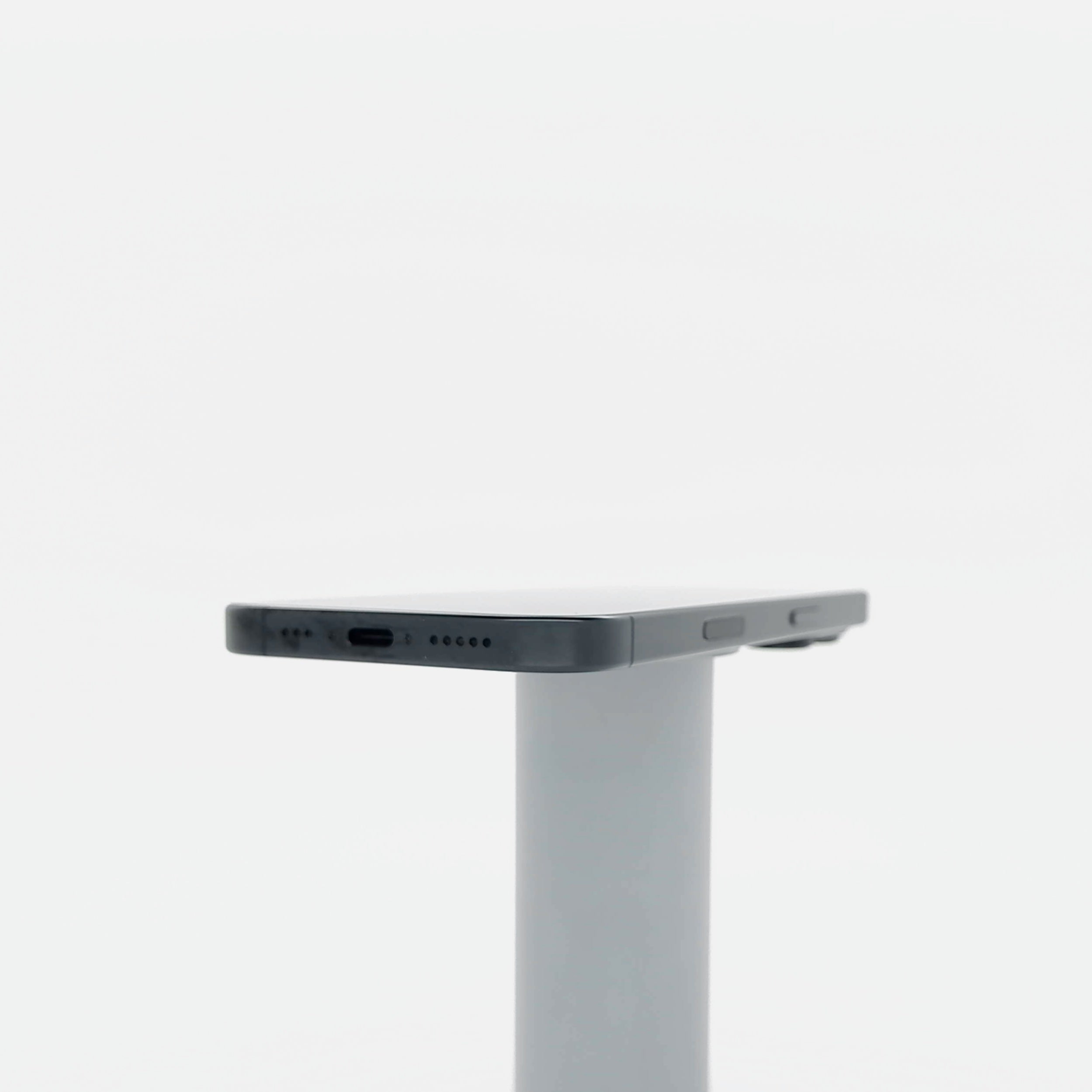 95新 Apple iPhone 16 Pro 128G 黑色鈦金屬 中國大陸版