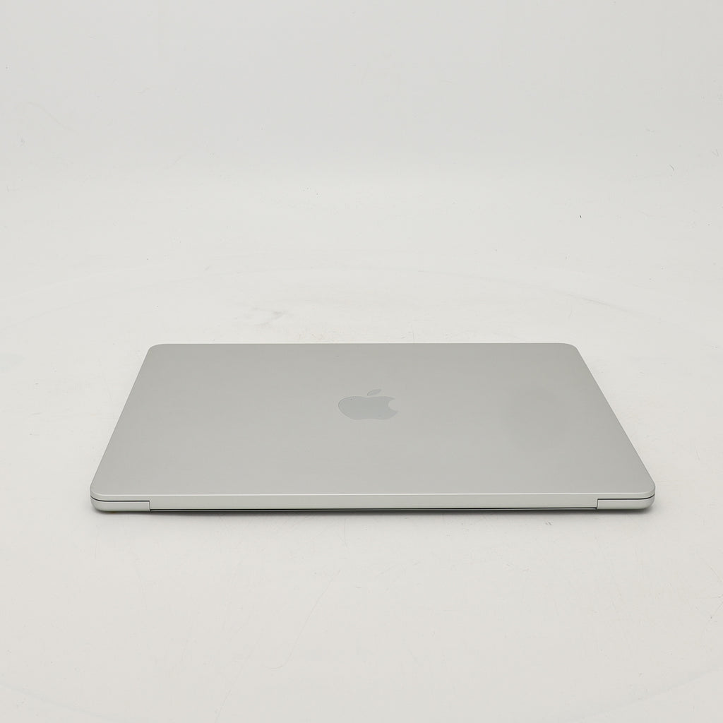 99新 Apple MacBook Air 22年 13寸 M2（8+8核） 16G RAM 256G SSD 銀色