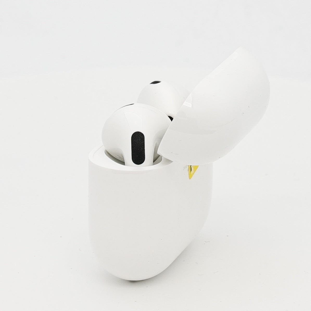 99新 Apple AirPods 4 (支持主動降噪) 白色
