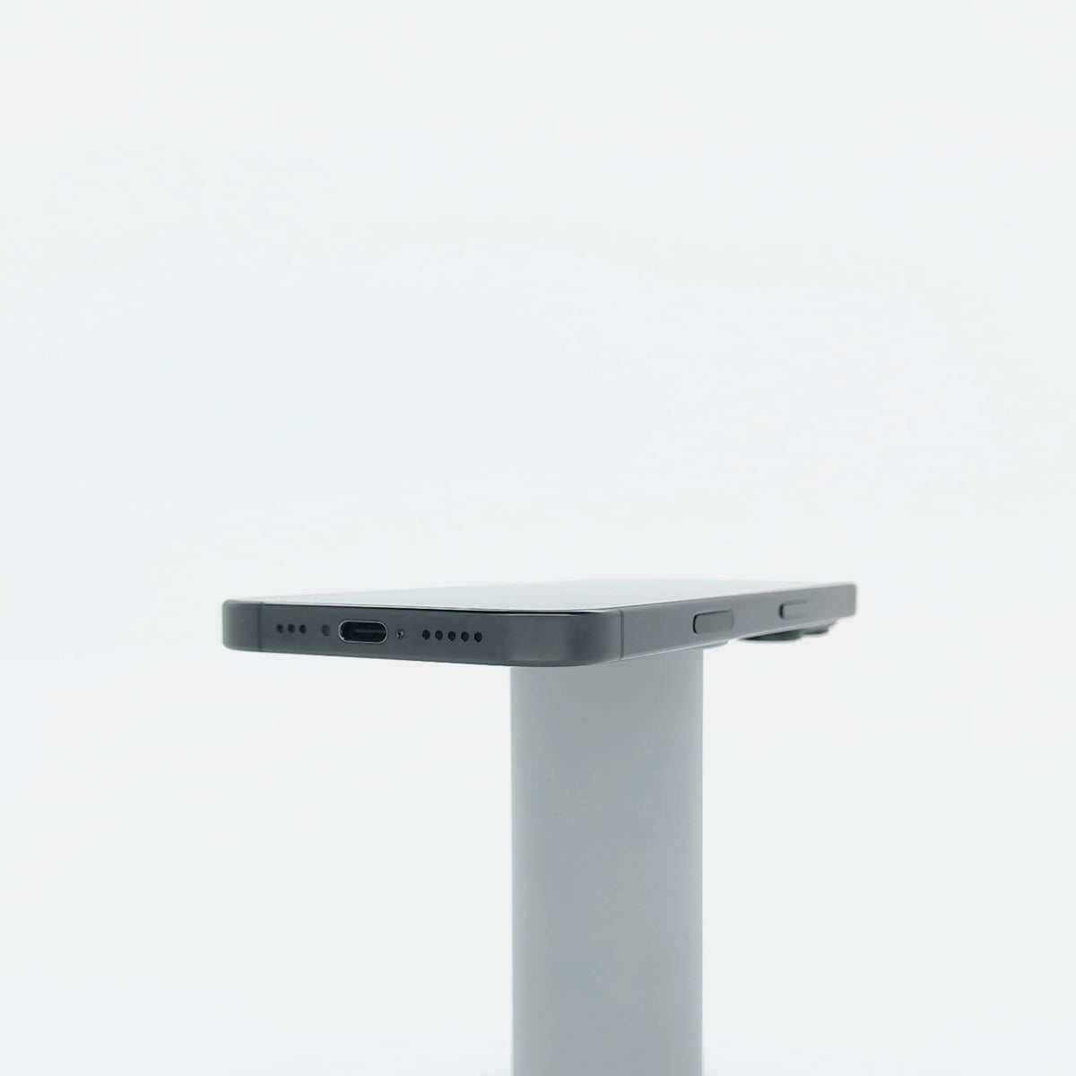 95新 Apple iPhone 16 Pro 128G 黑色鈦金屬 中國大陸版