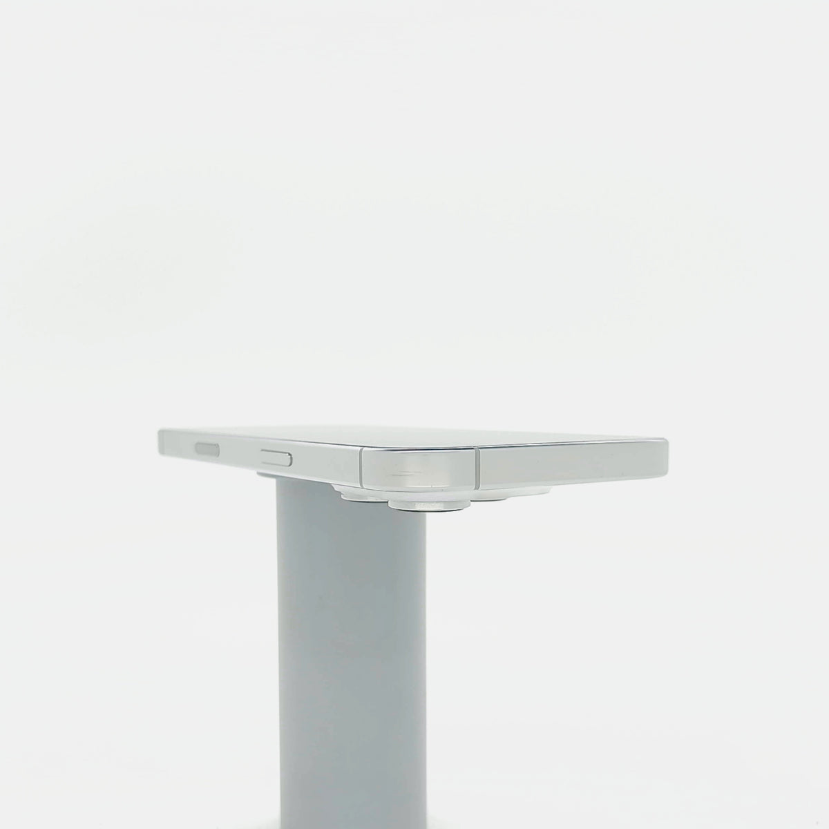 95新 Apple iPhone 16 Pro 128G 白色鈦金屬 中國大陸版