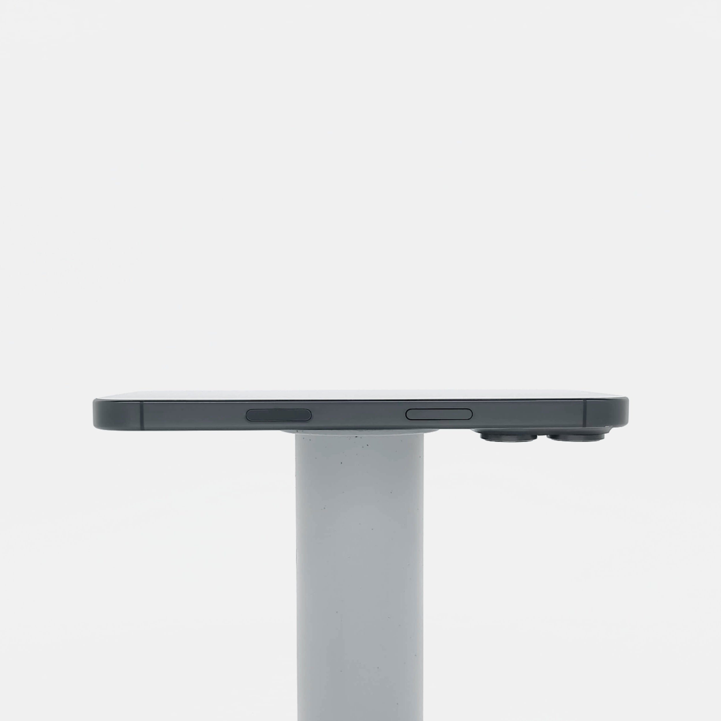 95新 Apple iPhone 16 Pro 128G 黑色鈦金屬 中國大陸版