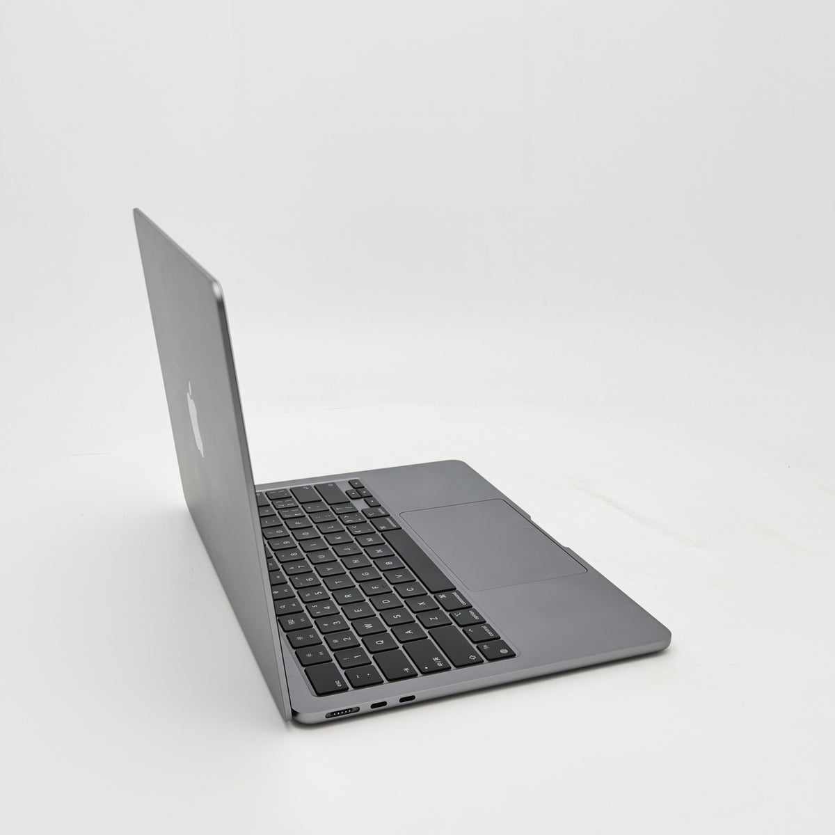 95新 Apple MacBook Air 24年 13寸 M3（8+8核） 8G RAM 256G SSD 深空灰色