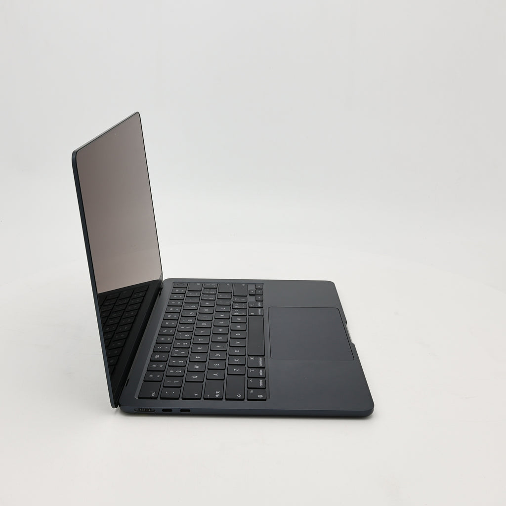 99新 Apple MacBook Air 22年 13寸 M2（8+8核） 8G RAM 256G SSD 午夜色