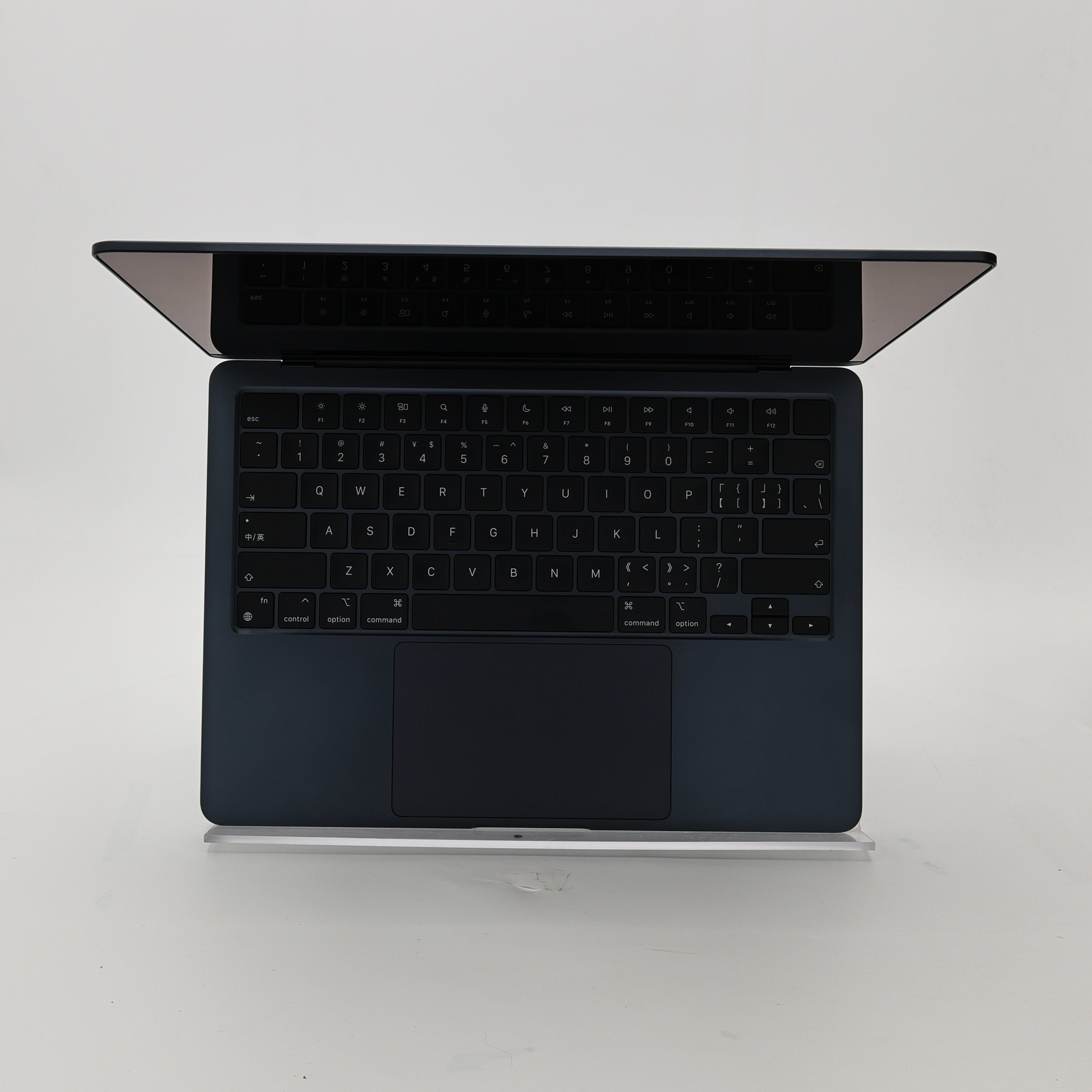 95新 Apple MacBook Air 22年 13寸 M2（8+8核） 8G RAM 256G SSD 午夜色