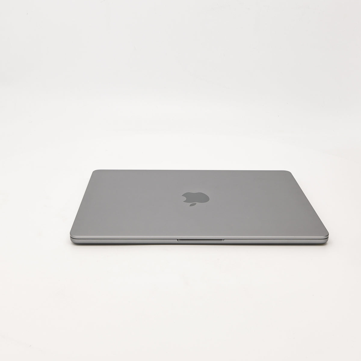 95新 Apple MacBook Air 22年 13寸 M2（8+8核） 8G RAM 256G SSD 深空灰色