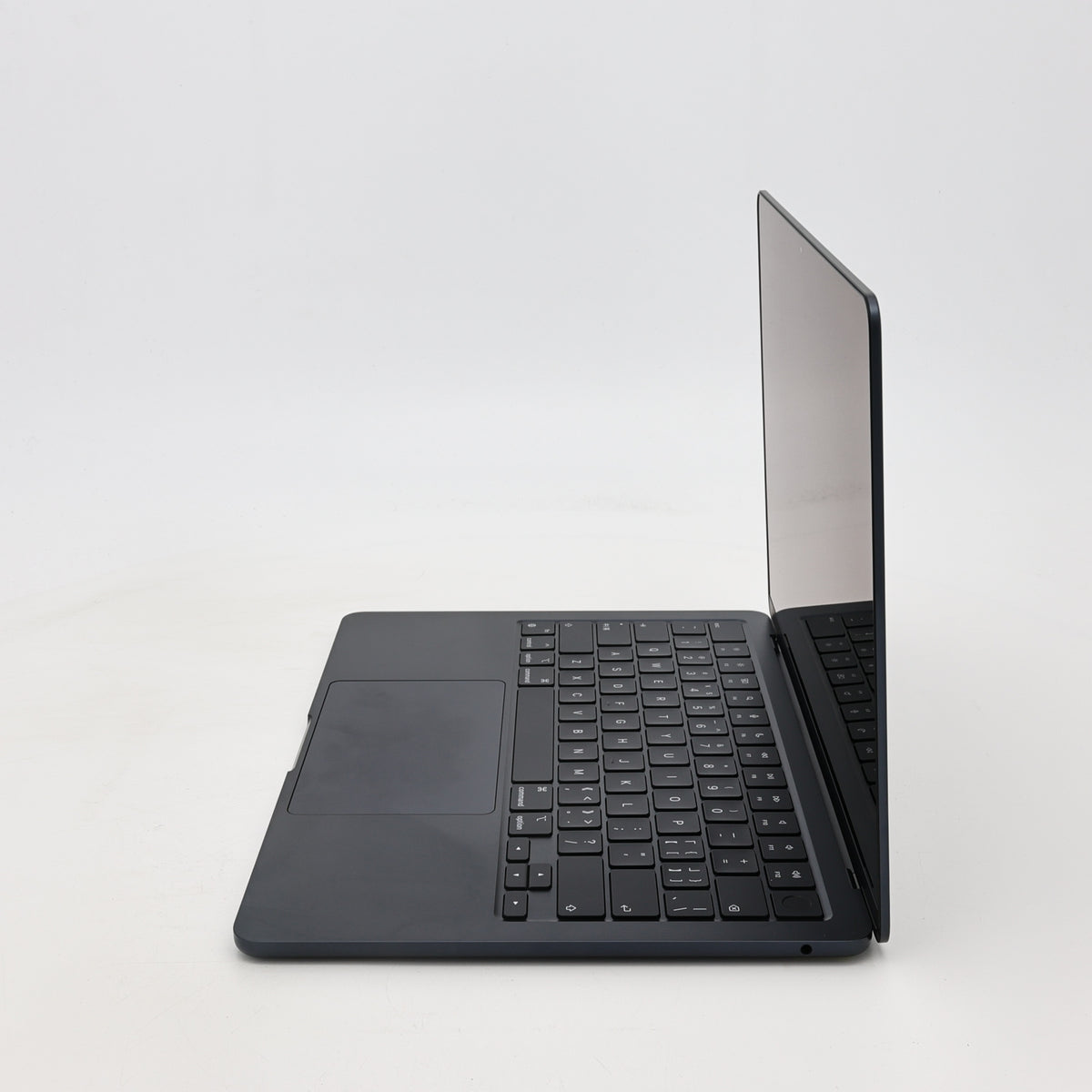 95新 Apple MacBook Air 22年 13寸 M2（8+8核） 8G RAM 256G SSD 午夜色