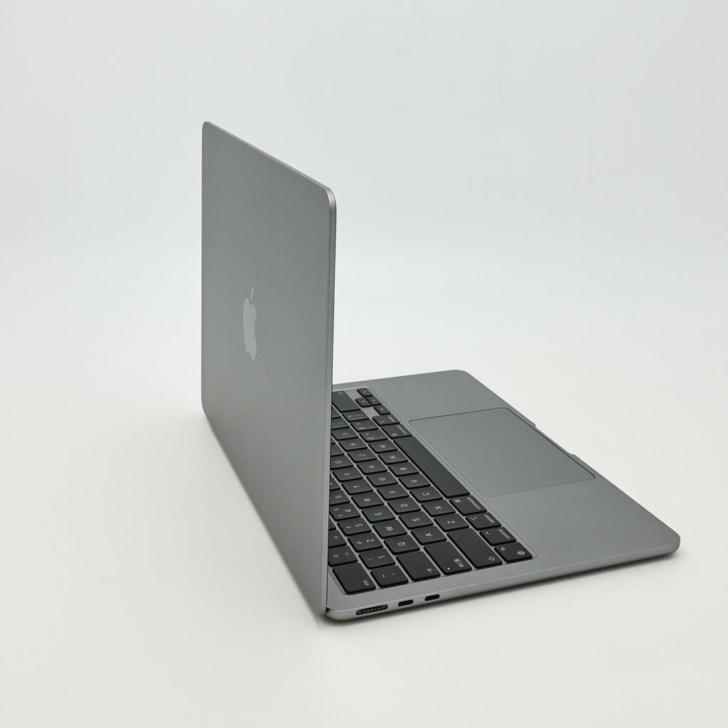 95新 Apple MacBook Air 24年 13寸 M3（8+8核） 8G RAM 256G SSD 深空灰色