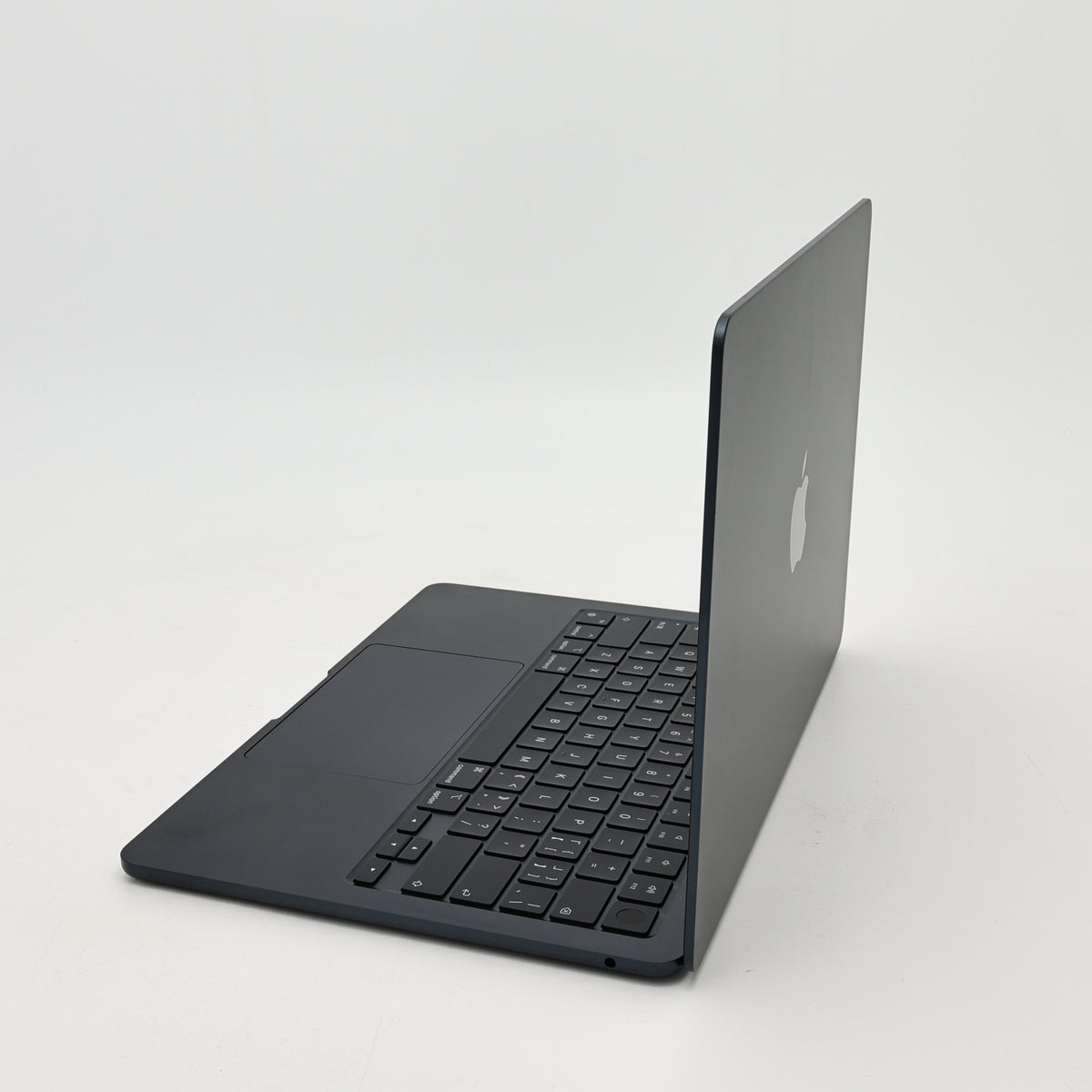 99新 Apple MacBook Air 22年 13寸 M2（8+8核） 16G RAM 256G SSD 午夜色