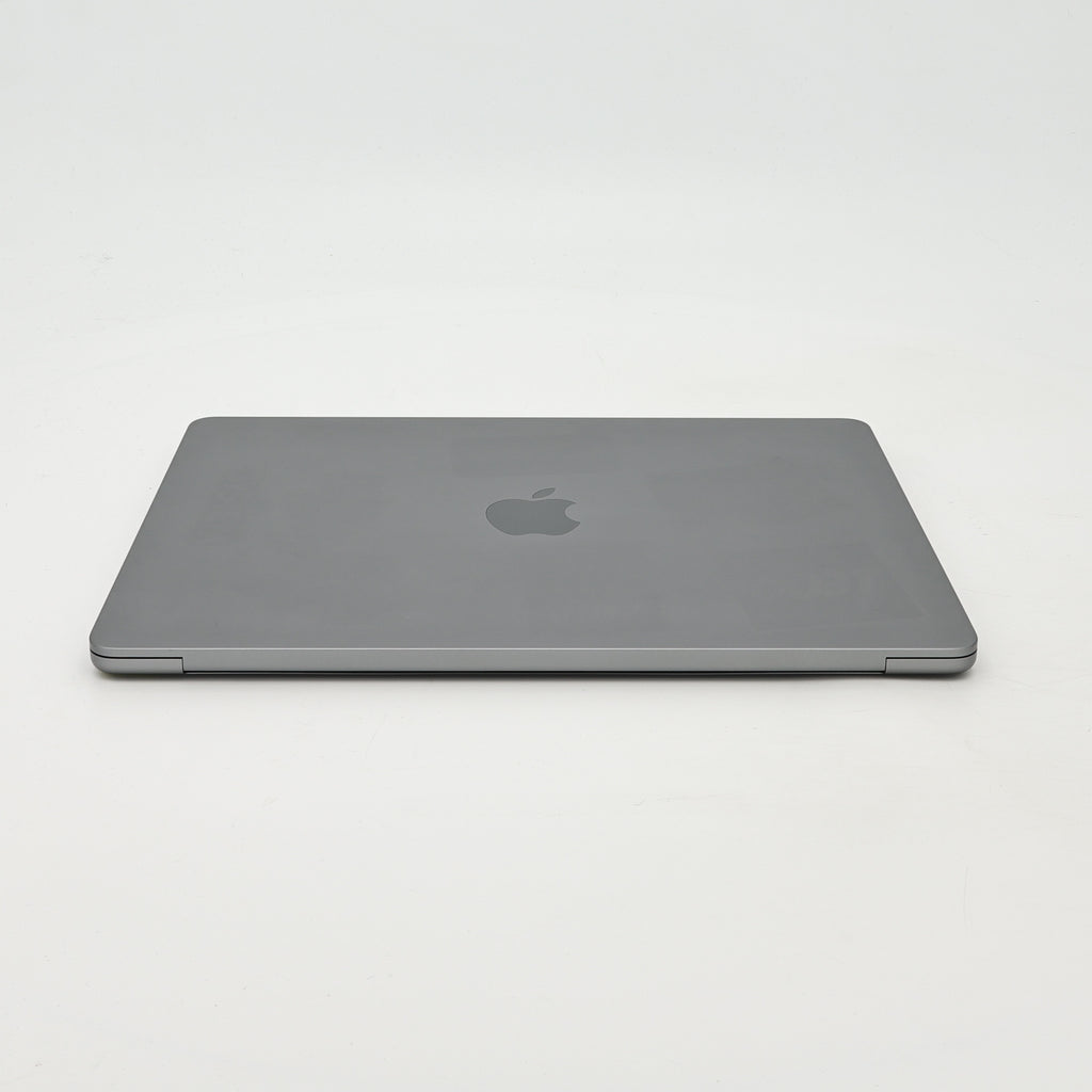 95新 Apple MacBook Air 22年 13寸 M2（8+8核） 8G RAM 256G SSD 深空灰色