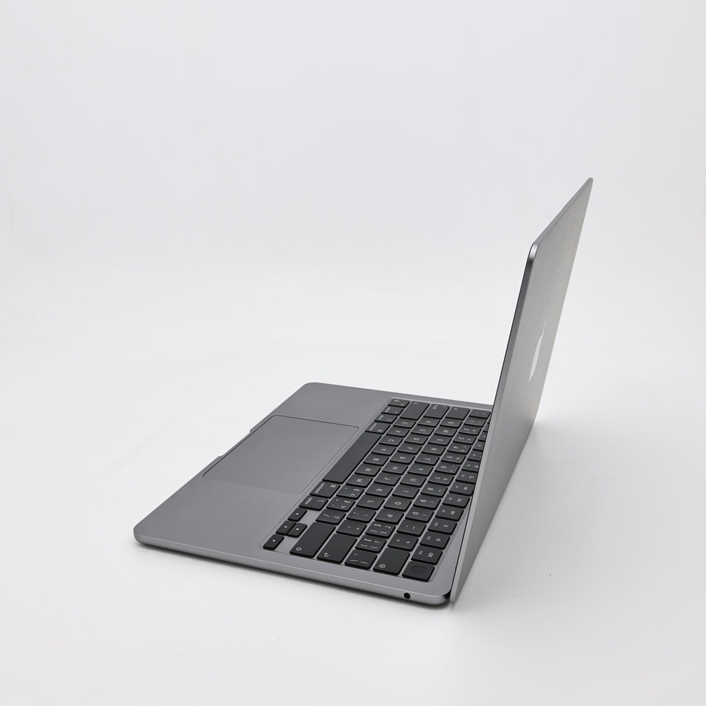 95新 Apple MacBook Air 22年 13寸 M2（8+10核） 8G RAM 512G SSD 深空灰色