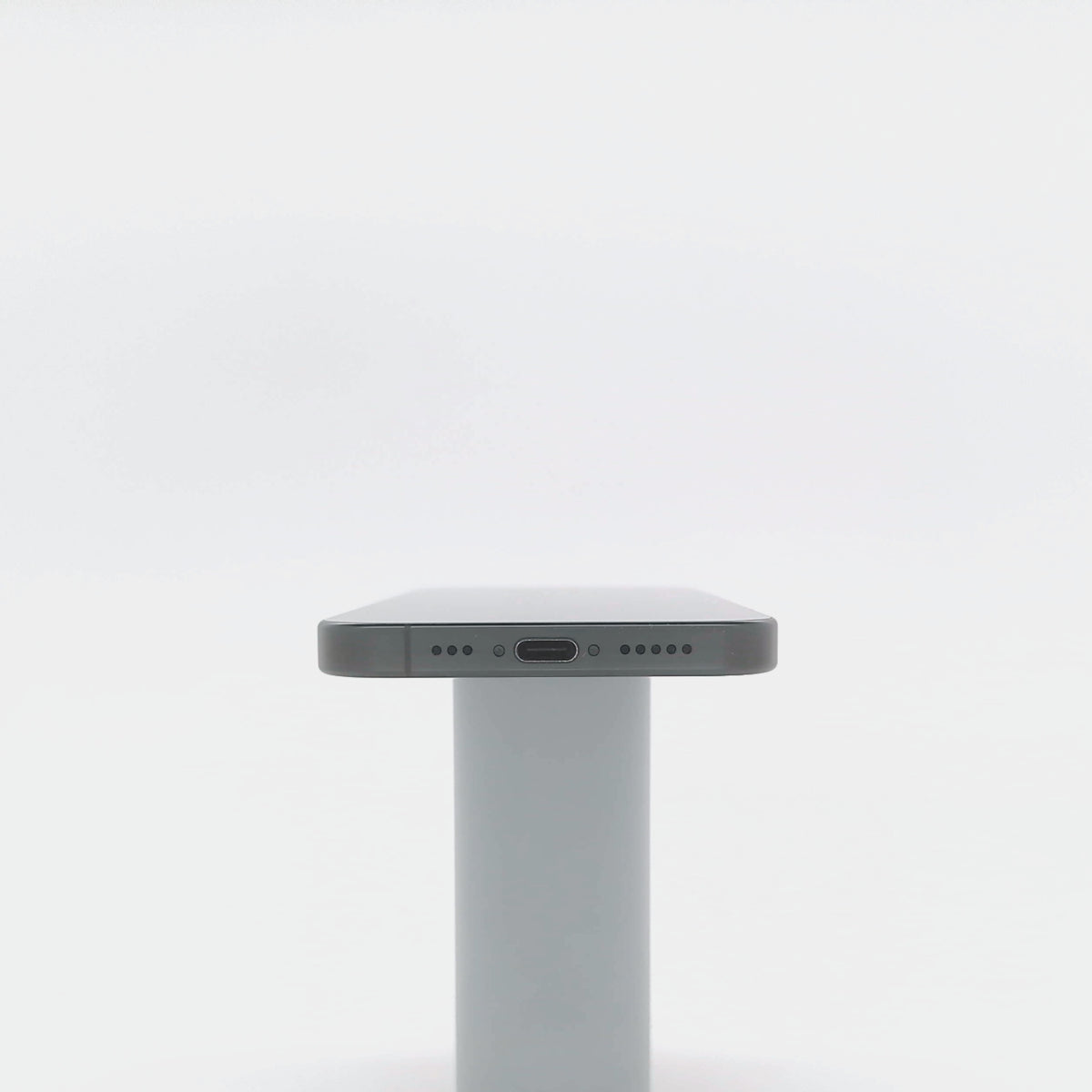 95新 Apple iPhone 16 Pro 128G 黑色鈦金屬 中國大陸版