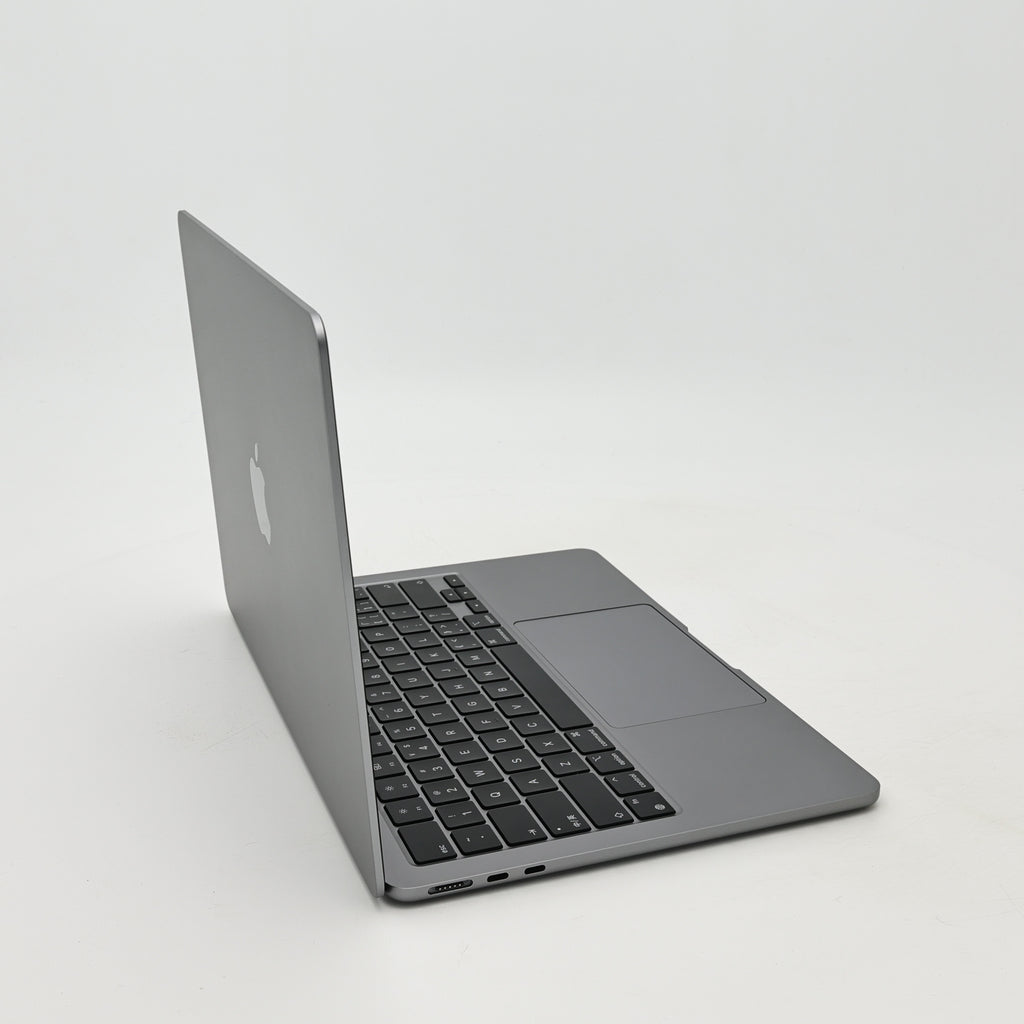 95新 Apple MacBook Air 24年 13寸 M3（8+8核） 8G RAM 256G SSD 深空灰色