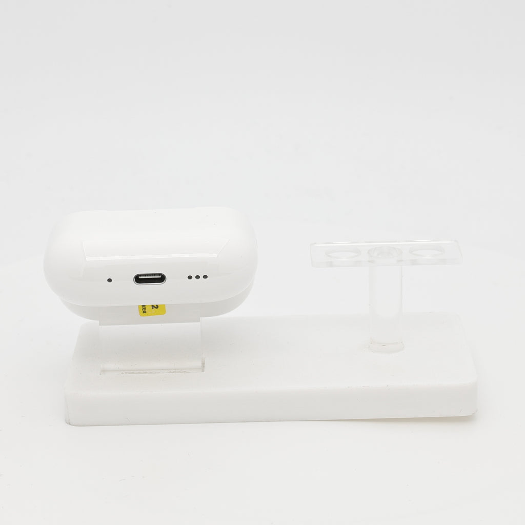 99新 Apple AirPods Pro 3 充电仓 白色