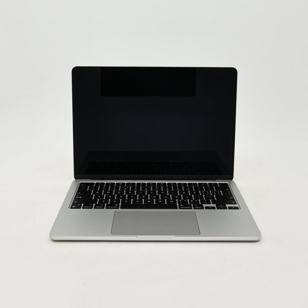 95新 Apple MacBook Air 22年 13寸 M2（8+8核） 8G RAM 256G SSD 銀色