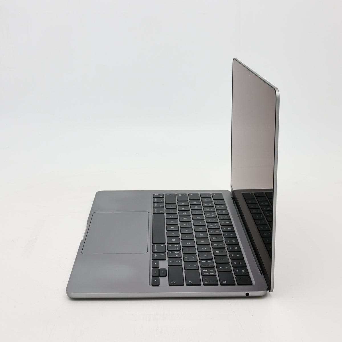 95新 Apple MacBook Air 22年 13寸 M2（8+10核） 8G RAM 512G SSD 深空灰色